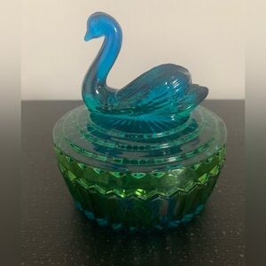 Vintage Jeannette Glass  Blue-Green Glass Swan Trinket Box